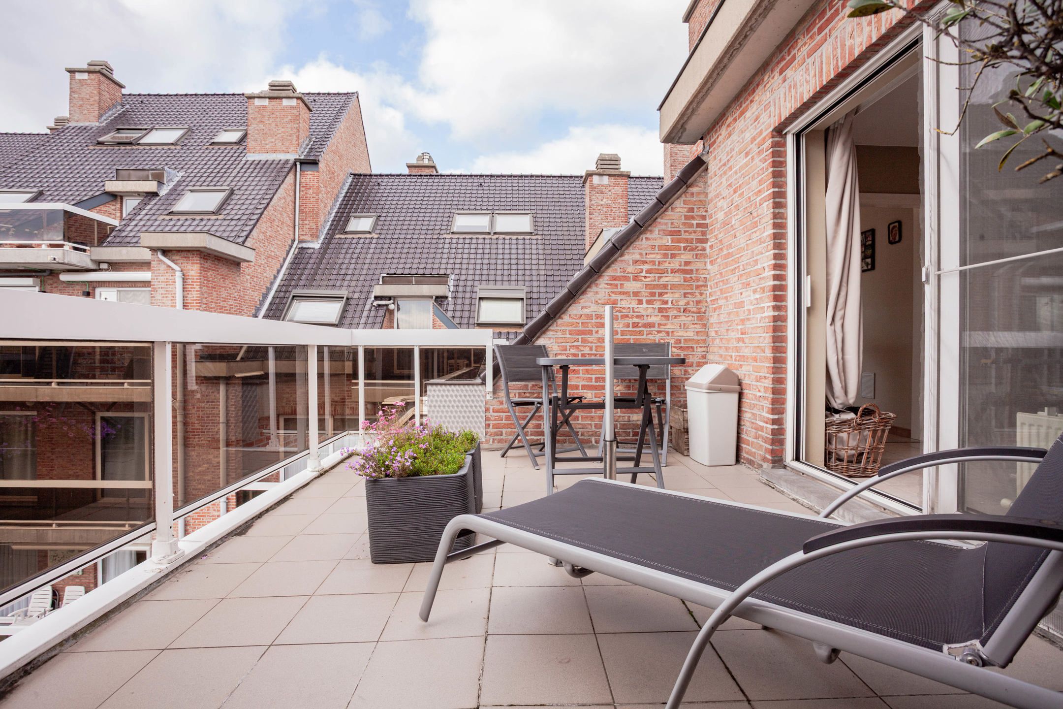 Lichtrijk 2-slaapkamerappartement met zonnig terras foto 10