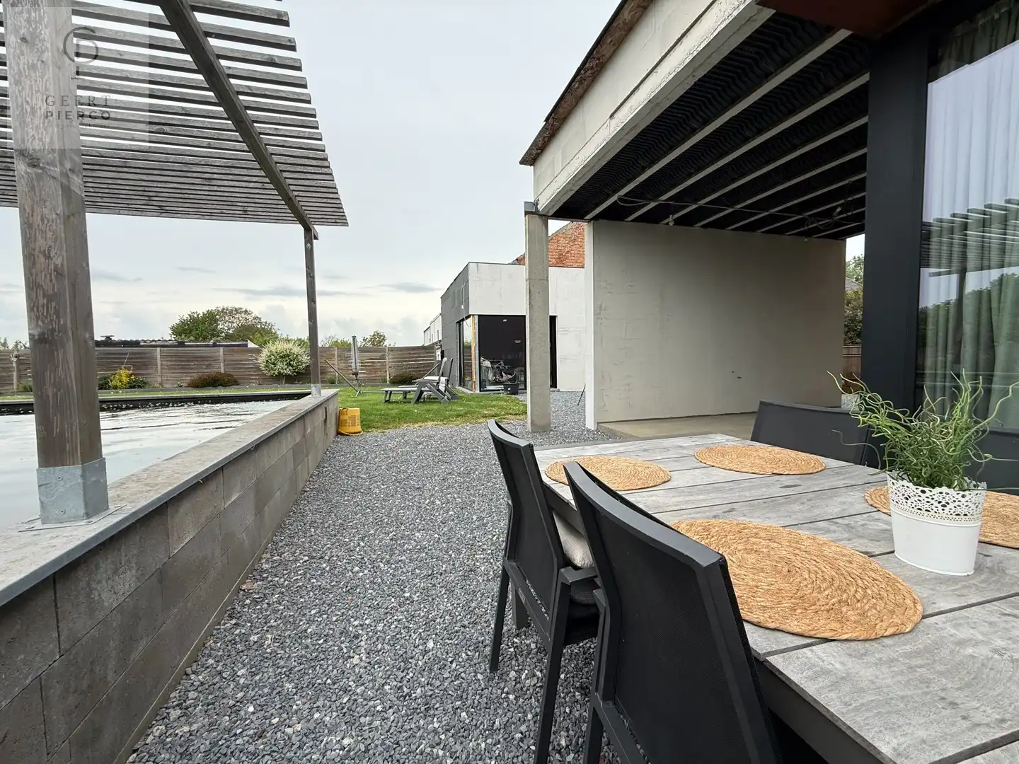 Ruimtelijke woning op een toplocatie foto 55