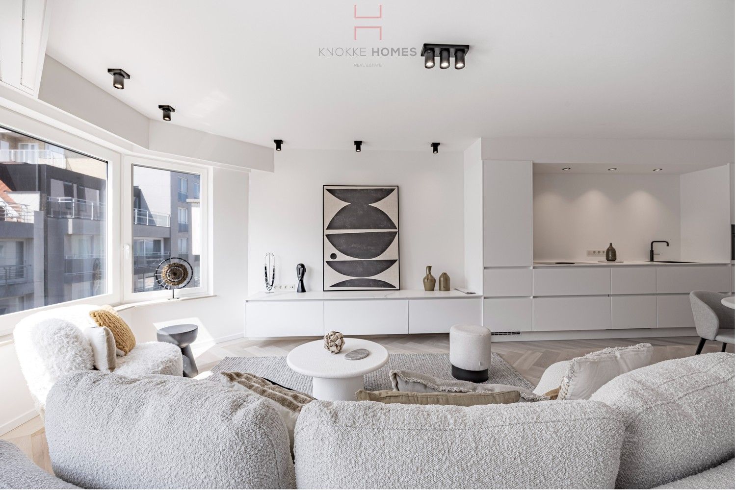 Volledig gerenoveerd, lichtrijk appartement met zijdelings zeezicht nabij het Driehoeksplein foto 5