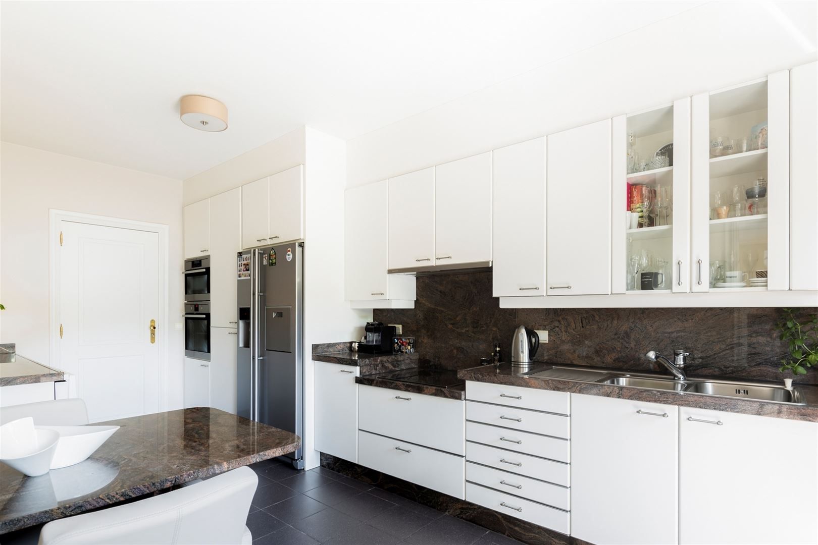 Ruime villa op 1.150 m² in gegeerde woonwijk Vriesdonk foto 19