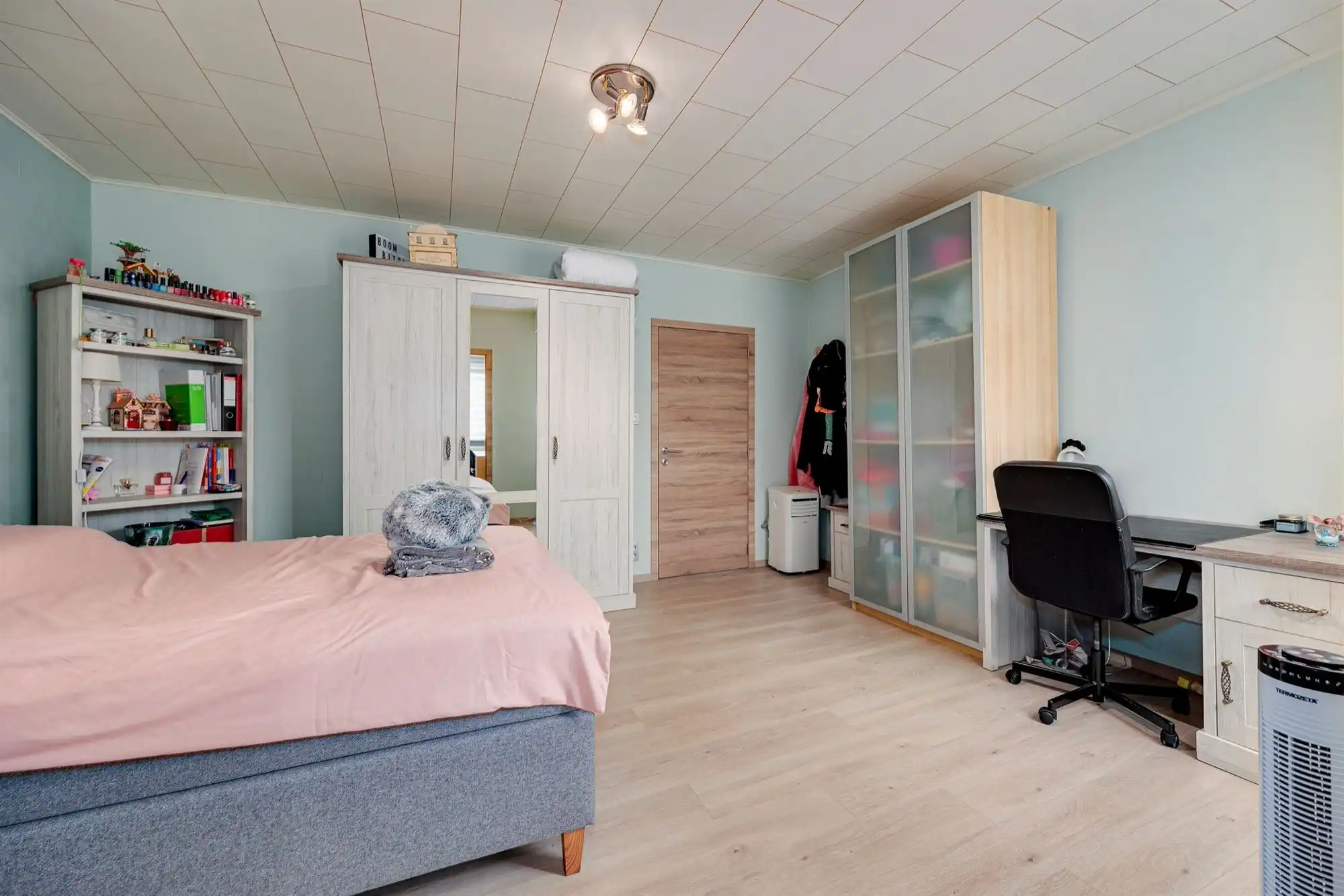 Leuke instapklare woning met 3 slk, garage  en een zonnige tuin foto 19