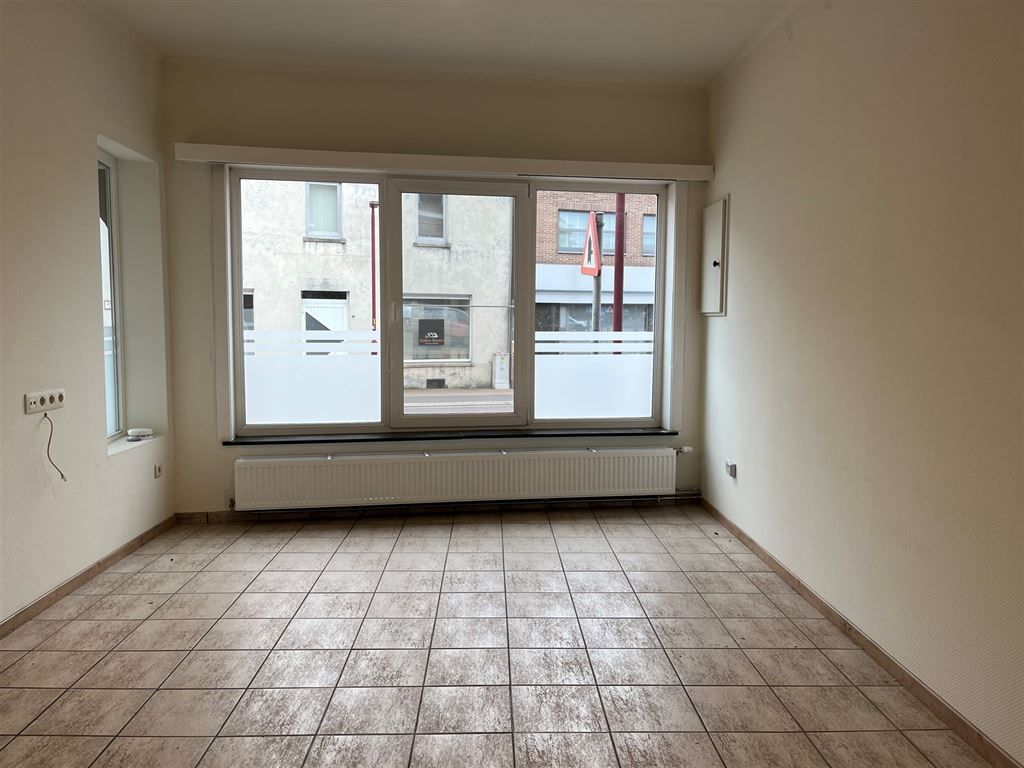Gezellig en instapklaar triplex appartement met 2 slaapkamers in het centrum van Opoeteren foto 4