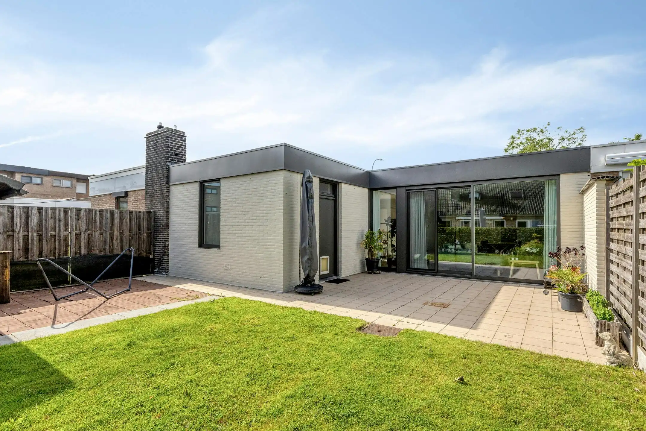Bungalow met tuin en garage  te koop in Zwevegem! foto 13