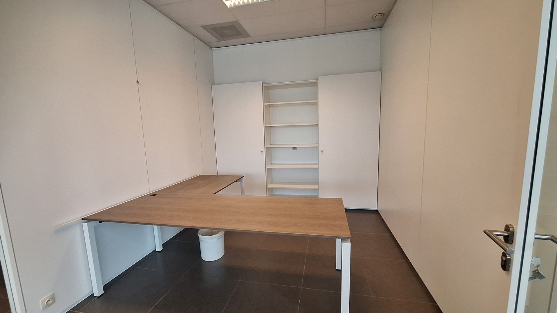 Commerciële ruimte te huur foto 10