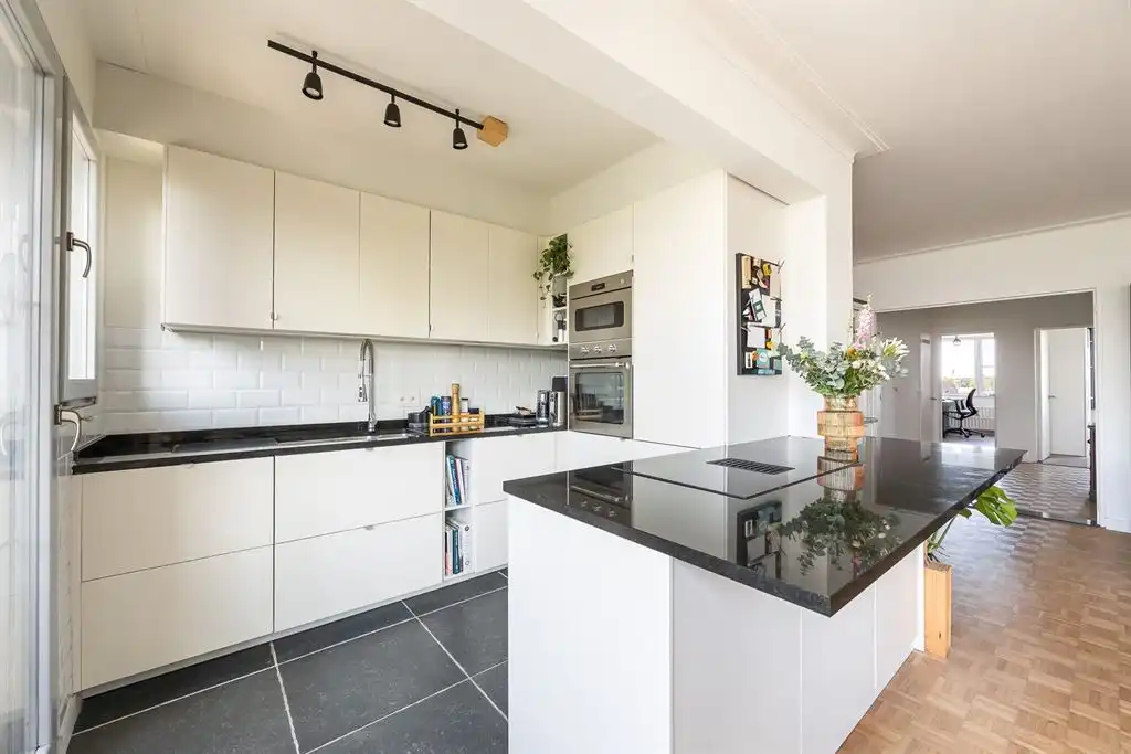 Instapklaar appartement met open zicht foto 2