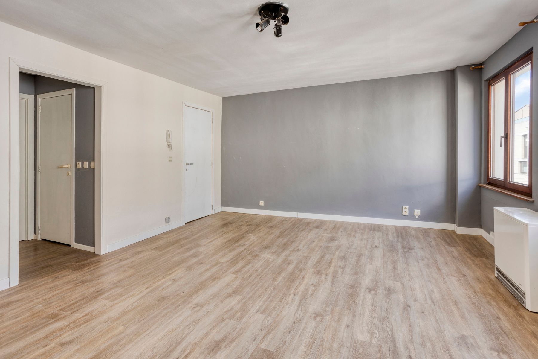 Instapklaar één-slaapkamerappartement (V2) op toplocatie. foto 5
