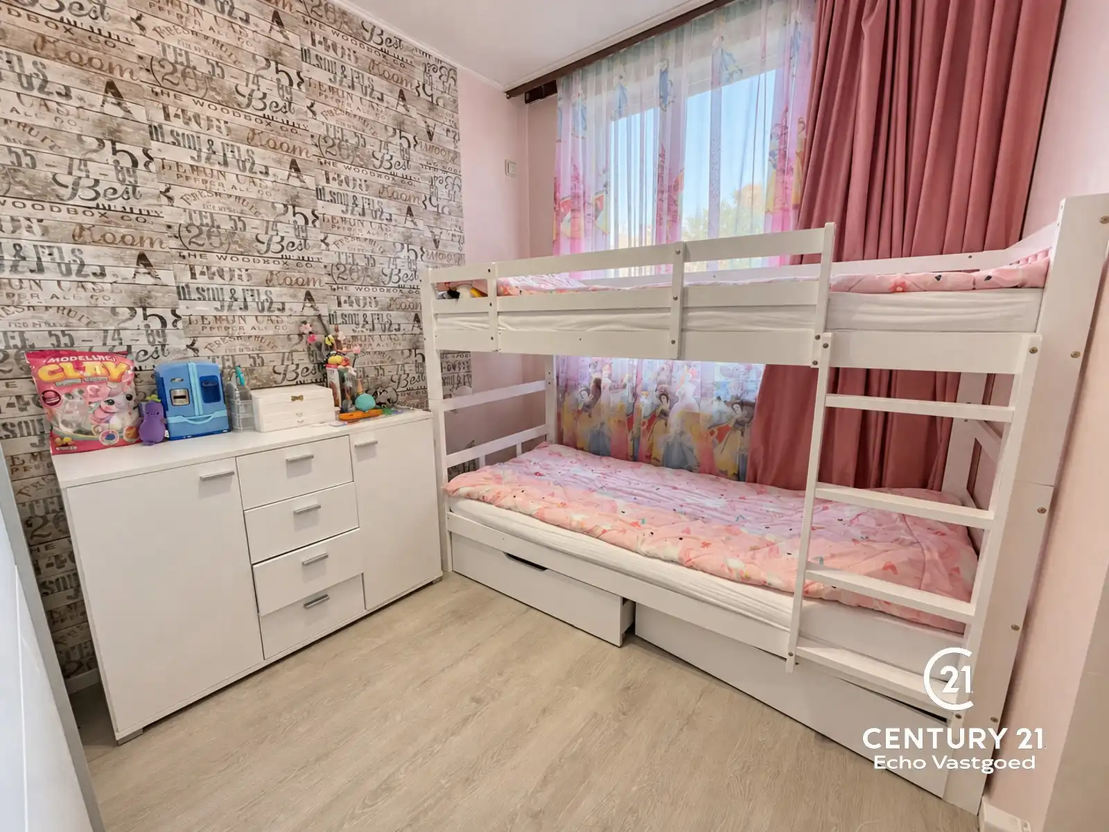 Fraai 3 slaapkamer appartement vlakbij de "Grote Markt" foto 13