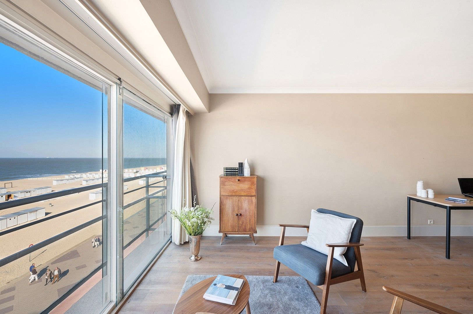 Pied-à-terre met frontaal zeezicht ideaal gelegen in het Zoute. foto 7