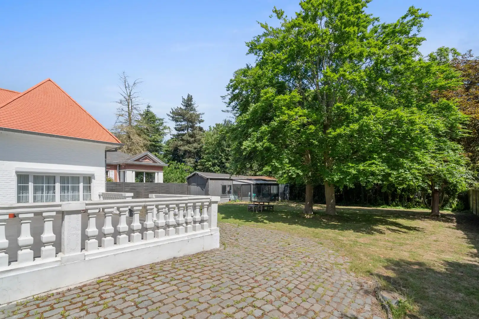 Stijlvolle villa met 5 slaapkamers op mooi perceel van 1325m² foto 23
