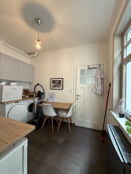 Lichtrijke handelsruimte met zicht op park – Miljoenenkwartier, Gent foto 9