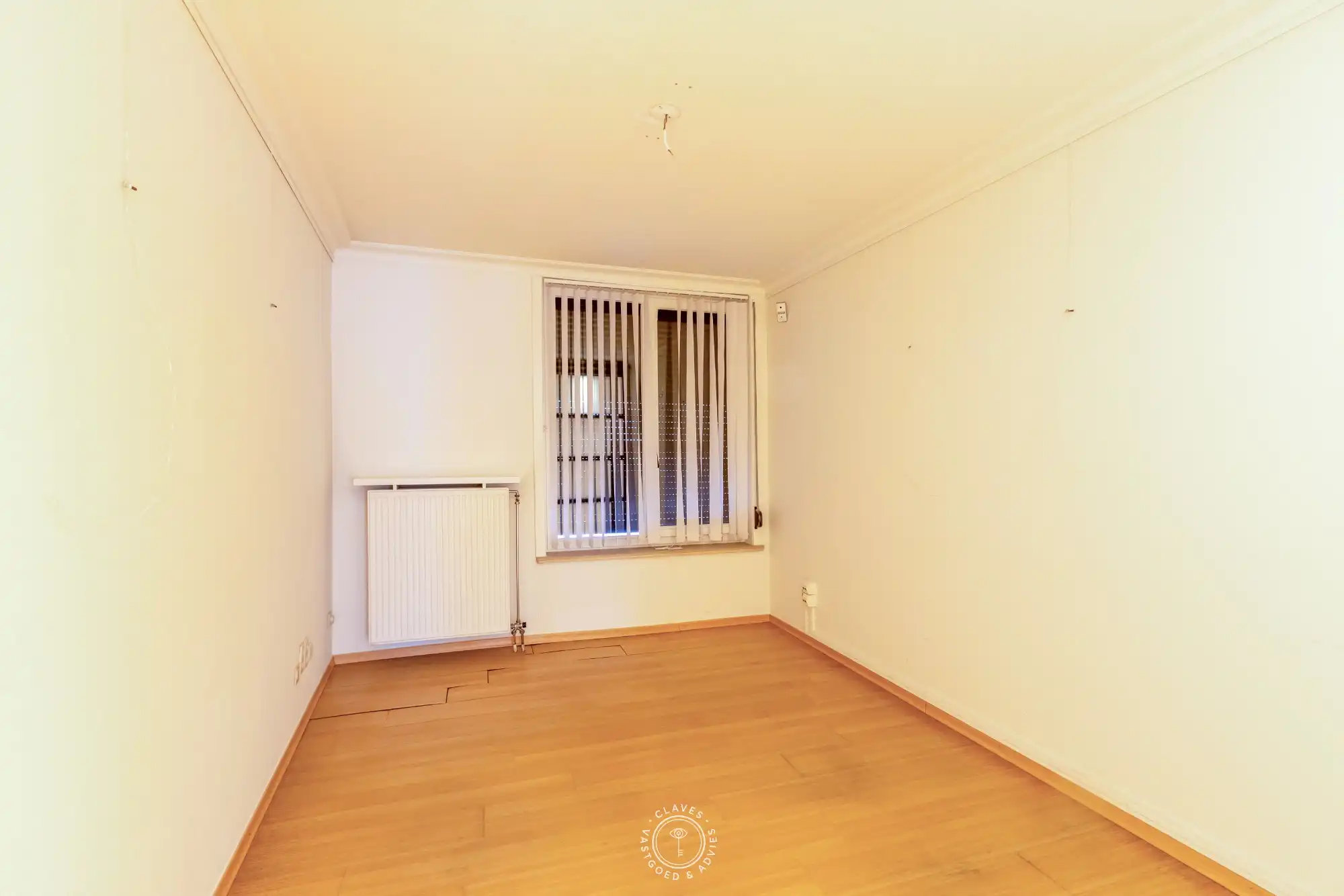 Centraal gelegen handelspand / kantoor met zicht op de Grote Markt foto 8