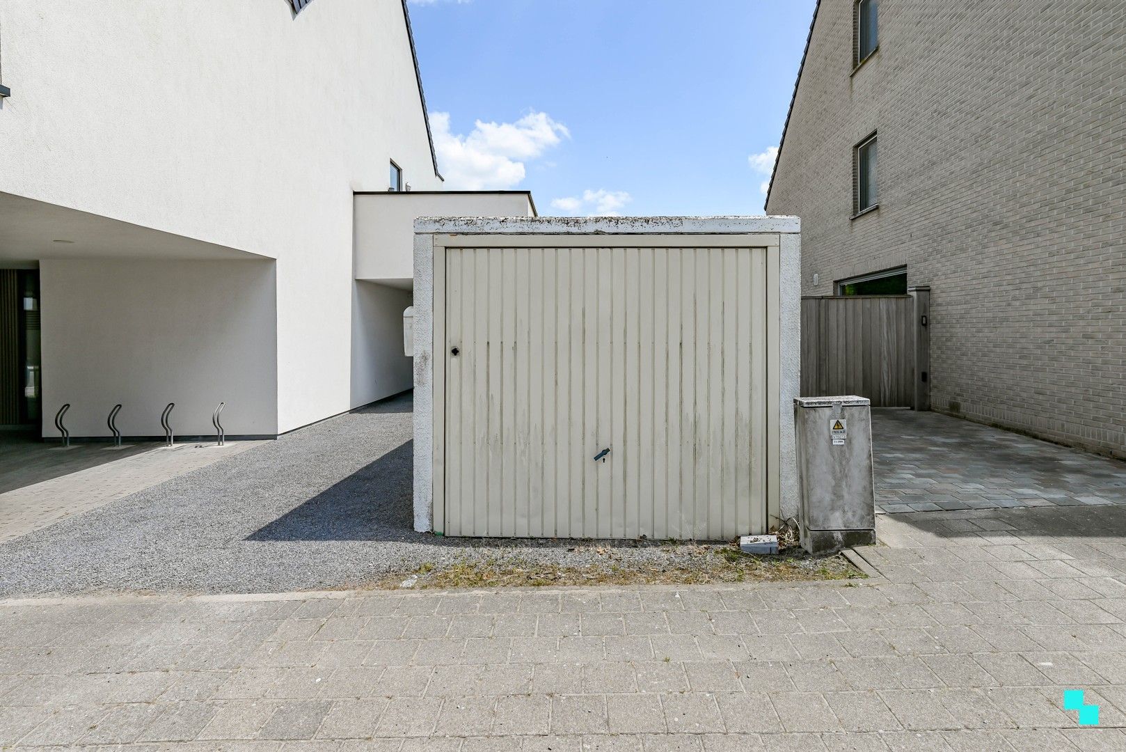 Losstaande garagebox te Bosmolens foto 2