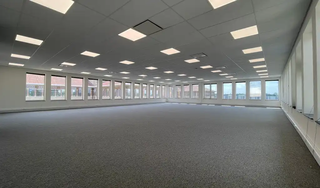 Gelijkvloers kantoor te huur vlakbij afrit E19 in Mechelen foto 5
