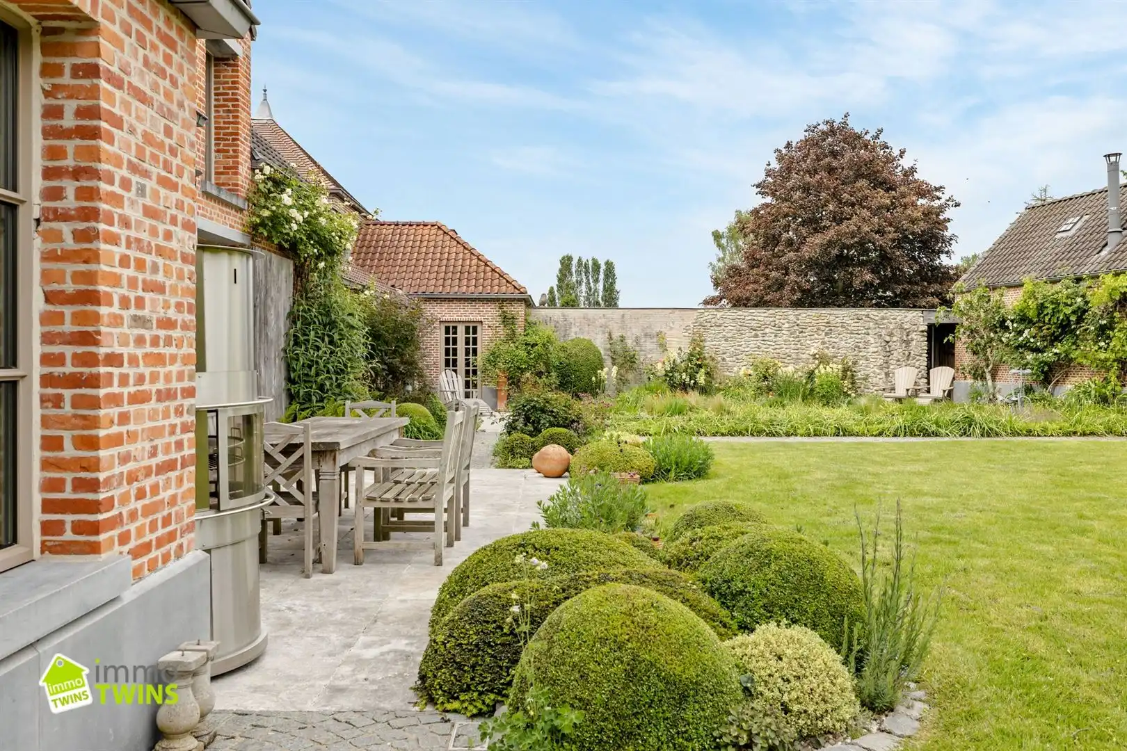 Exclusief wonen in de geliefde gerenoveerde Patershoeve te Buggenhout  foto 12