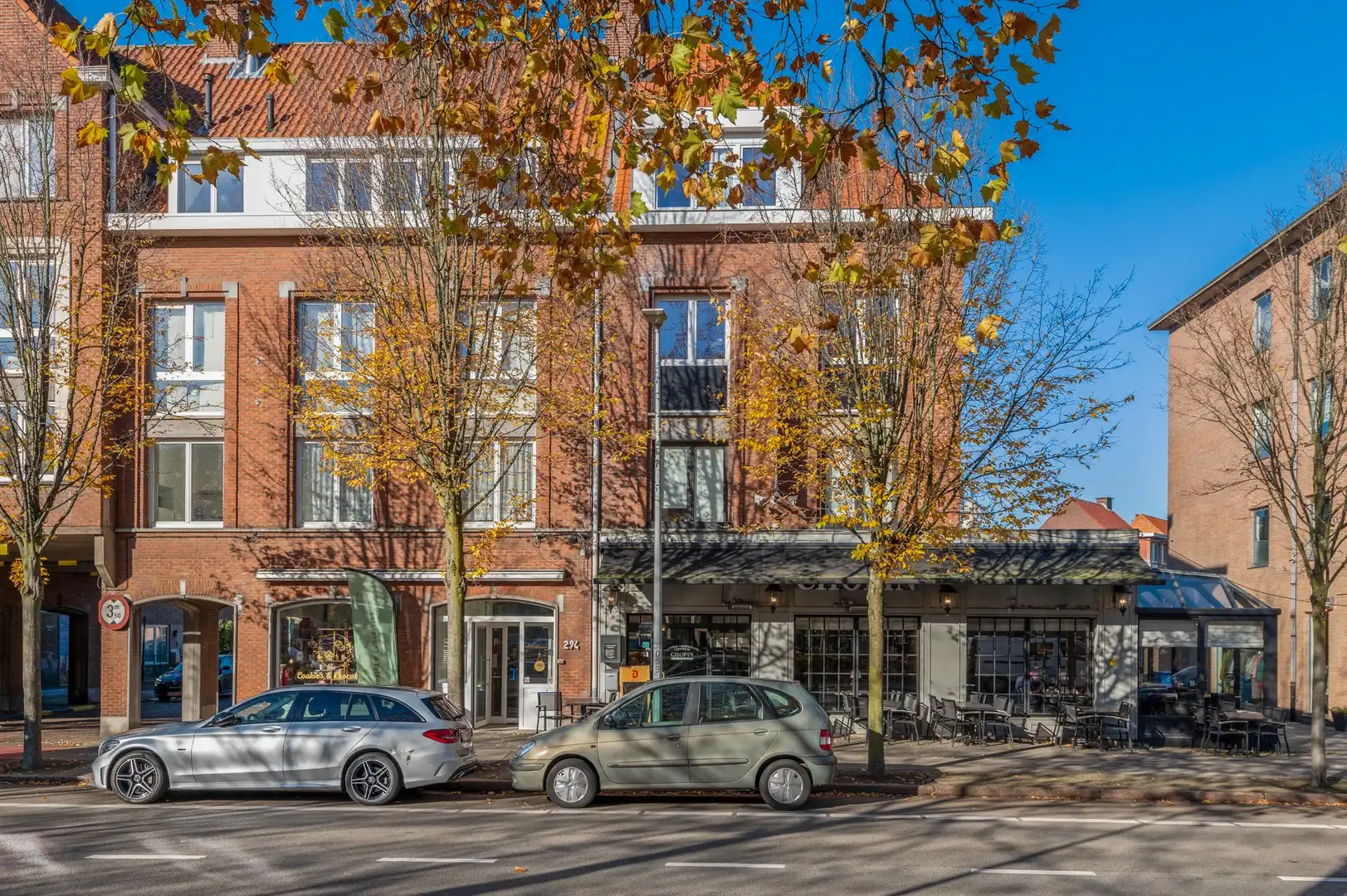 Gerenoveerd hoekappartement met terras in centrum Brasschaat foto 17