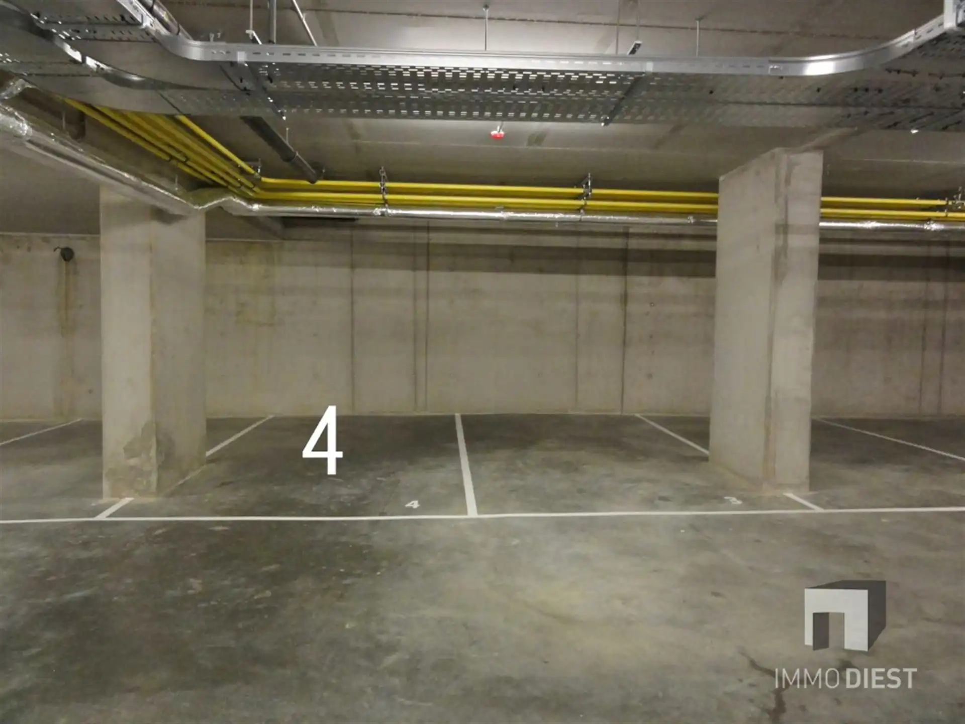 Parkeerplaats te huur Leesthof 1/4 - 3290 Diest