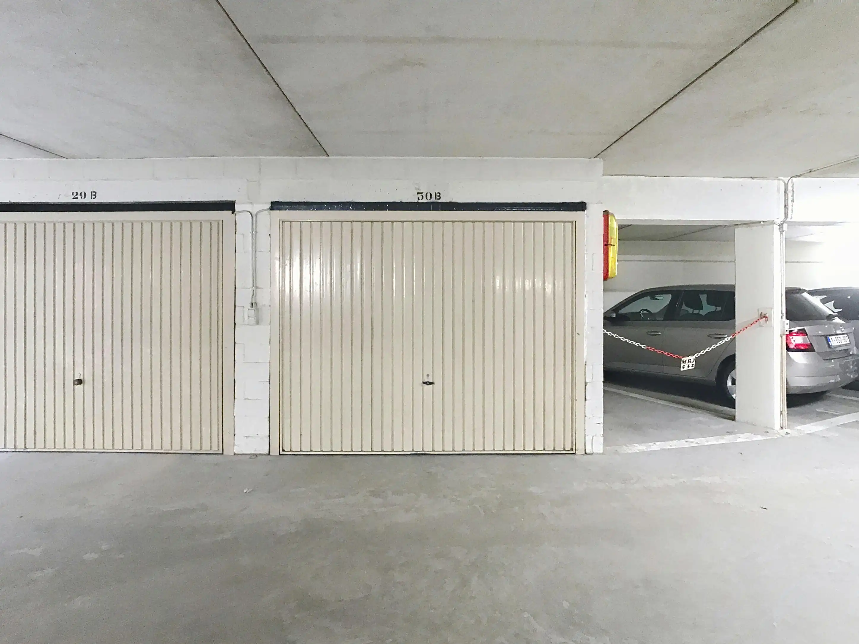 Garagebox te koop aan de zeedijk van Middelkerke! foto 5