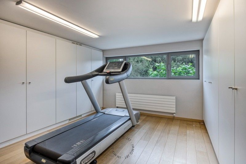 Exclusieve villa met zwembad in rustige wijk nabij het centrum van Beveren foto 18