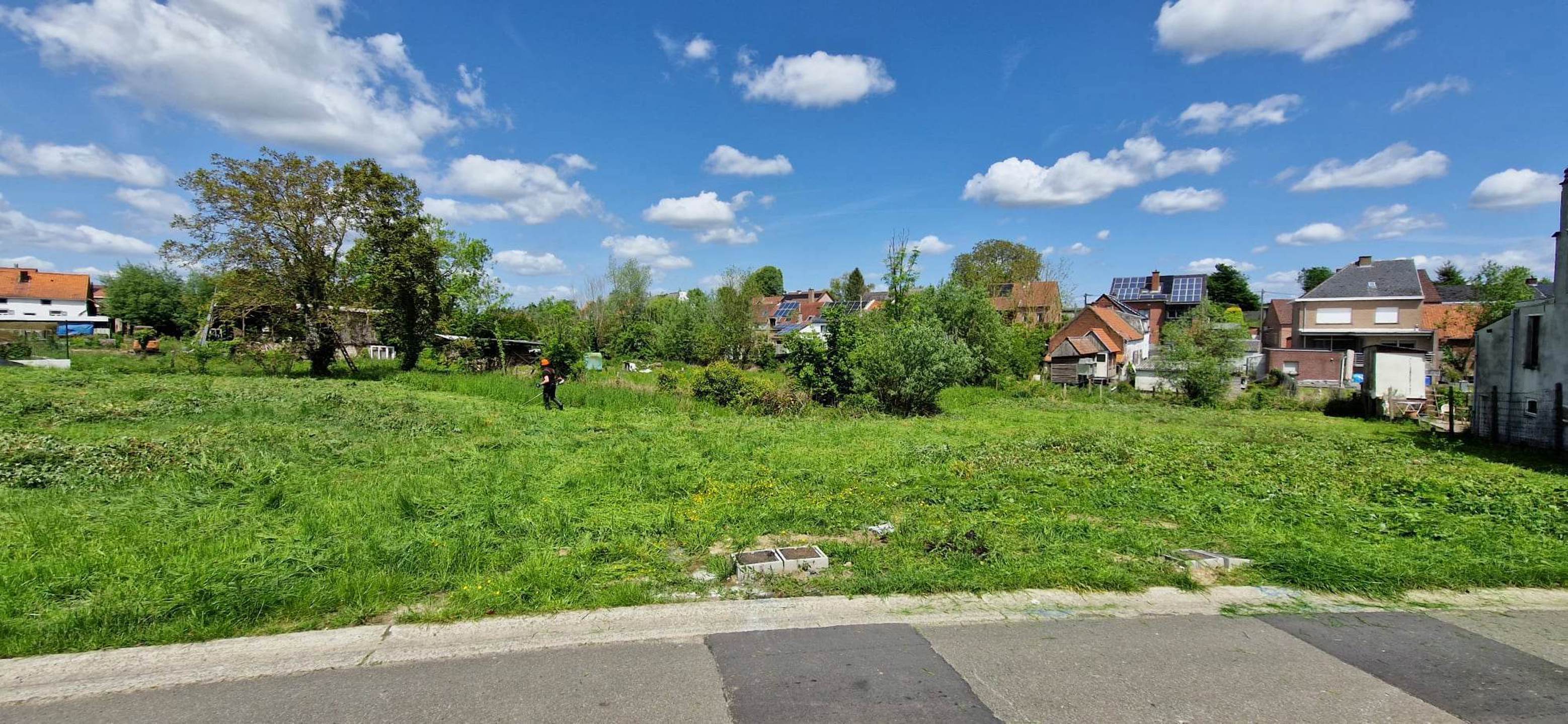 Rustig gelegen bouwgrond voor HOB foto 5