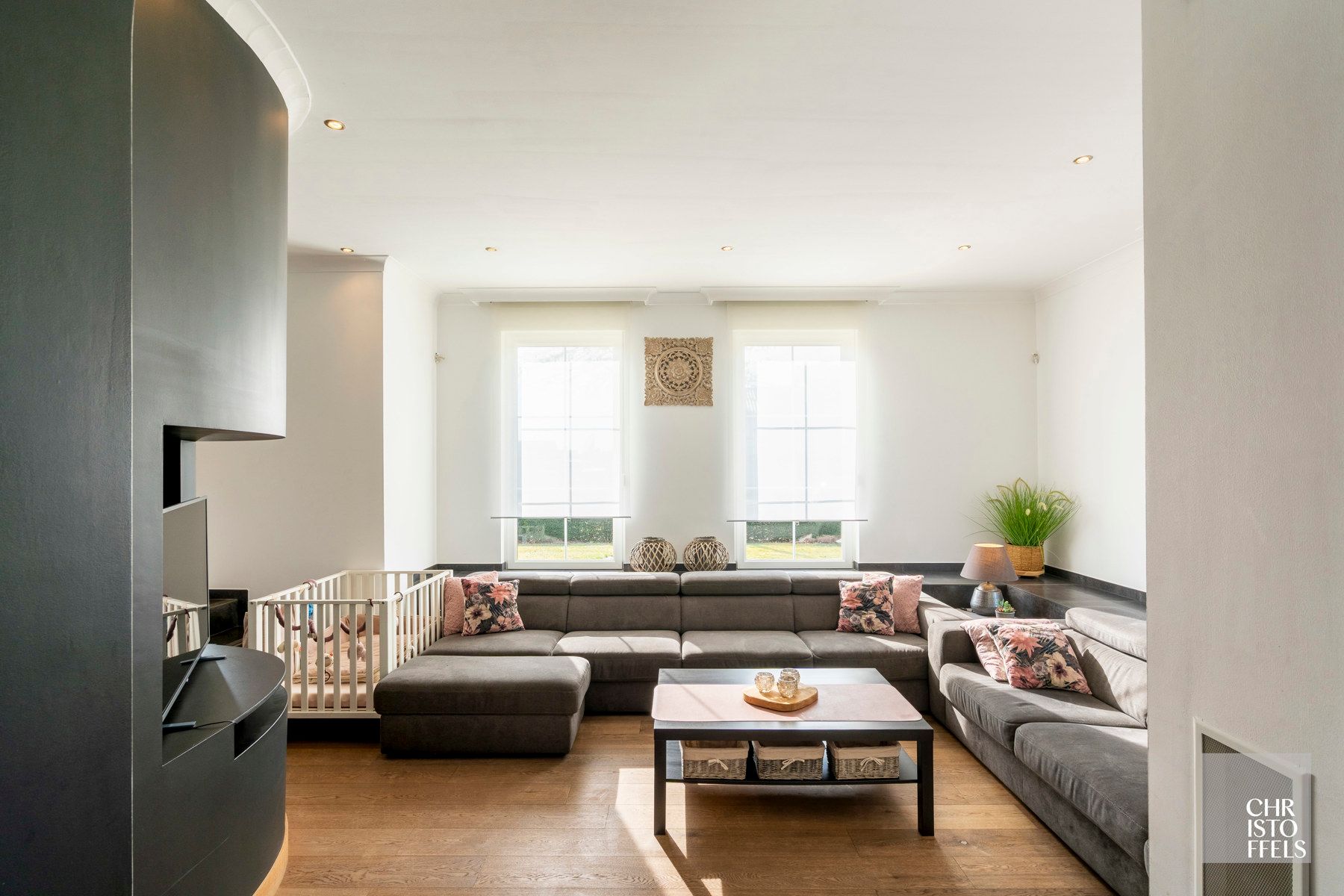 Ruime karakteristieke woning op een aangenaam perceel foto 2