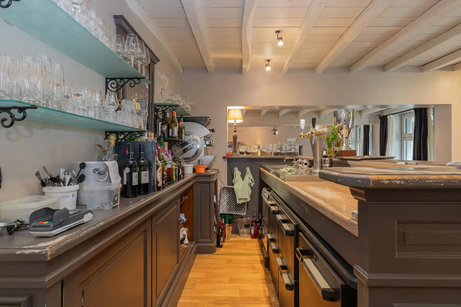 Prachtige villa - momenteel uitgerust als restaurant met woonst! foto 9