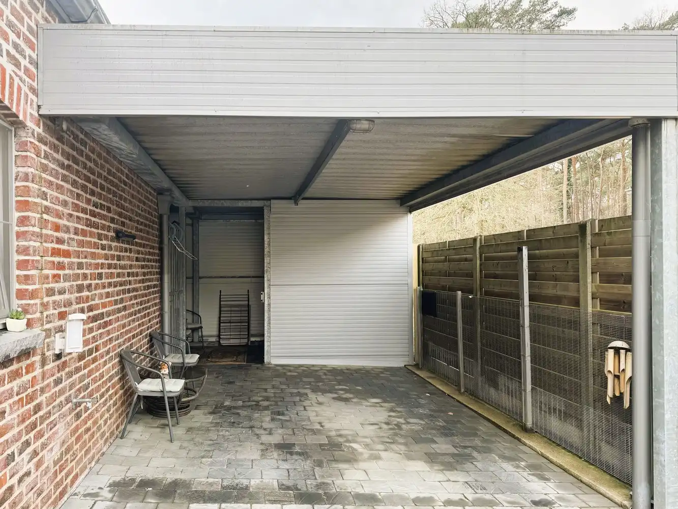 Gelijkvloers appartement met tuin foto 11