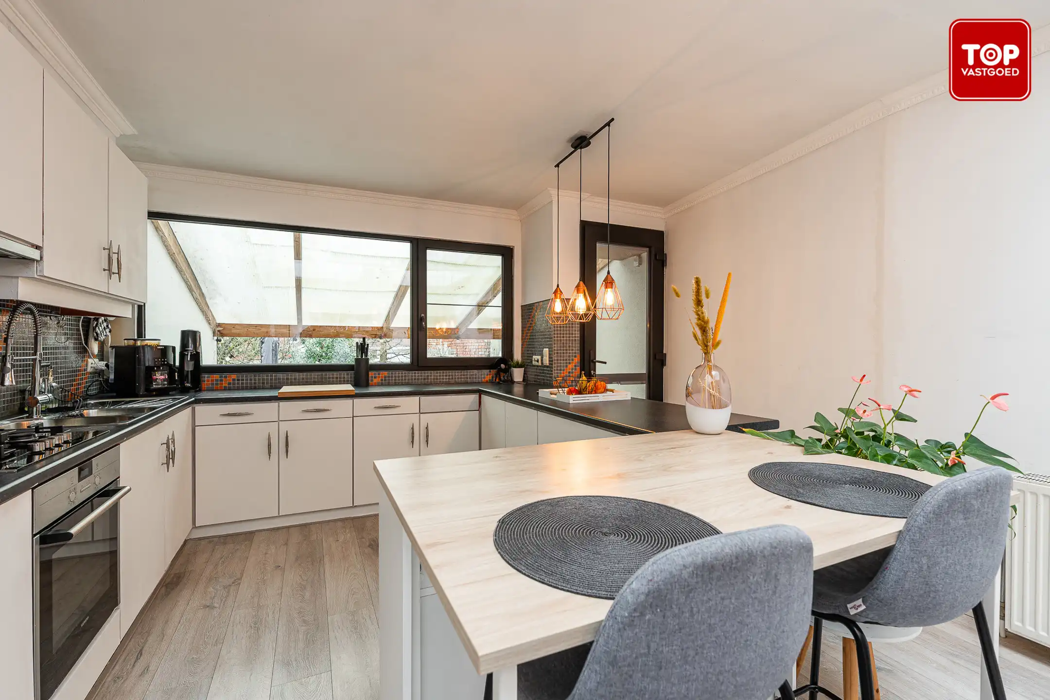 Instapklare en energiezuinige woning in centrum Wetteren. foto 10