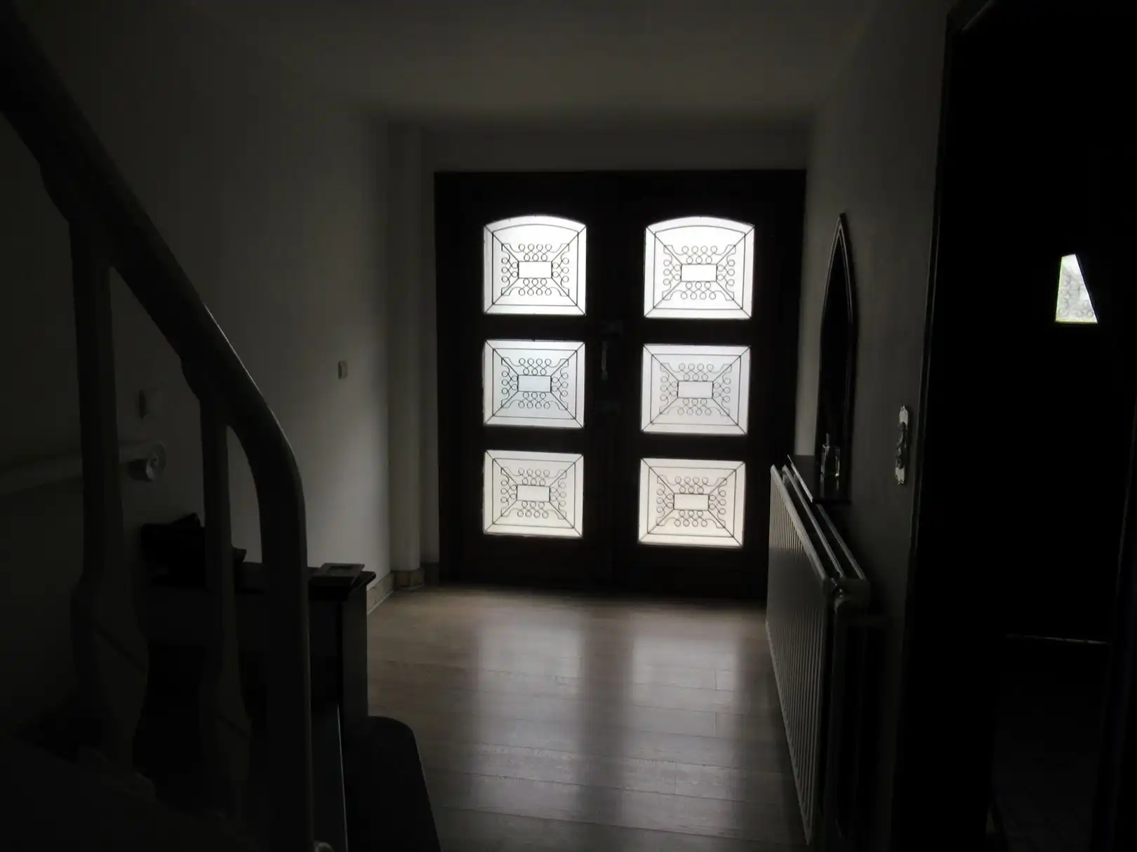 Ruime gerenoveerde woning met 3 slaapkamers in centrum van Sint-Truiden. foto 3