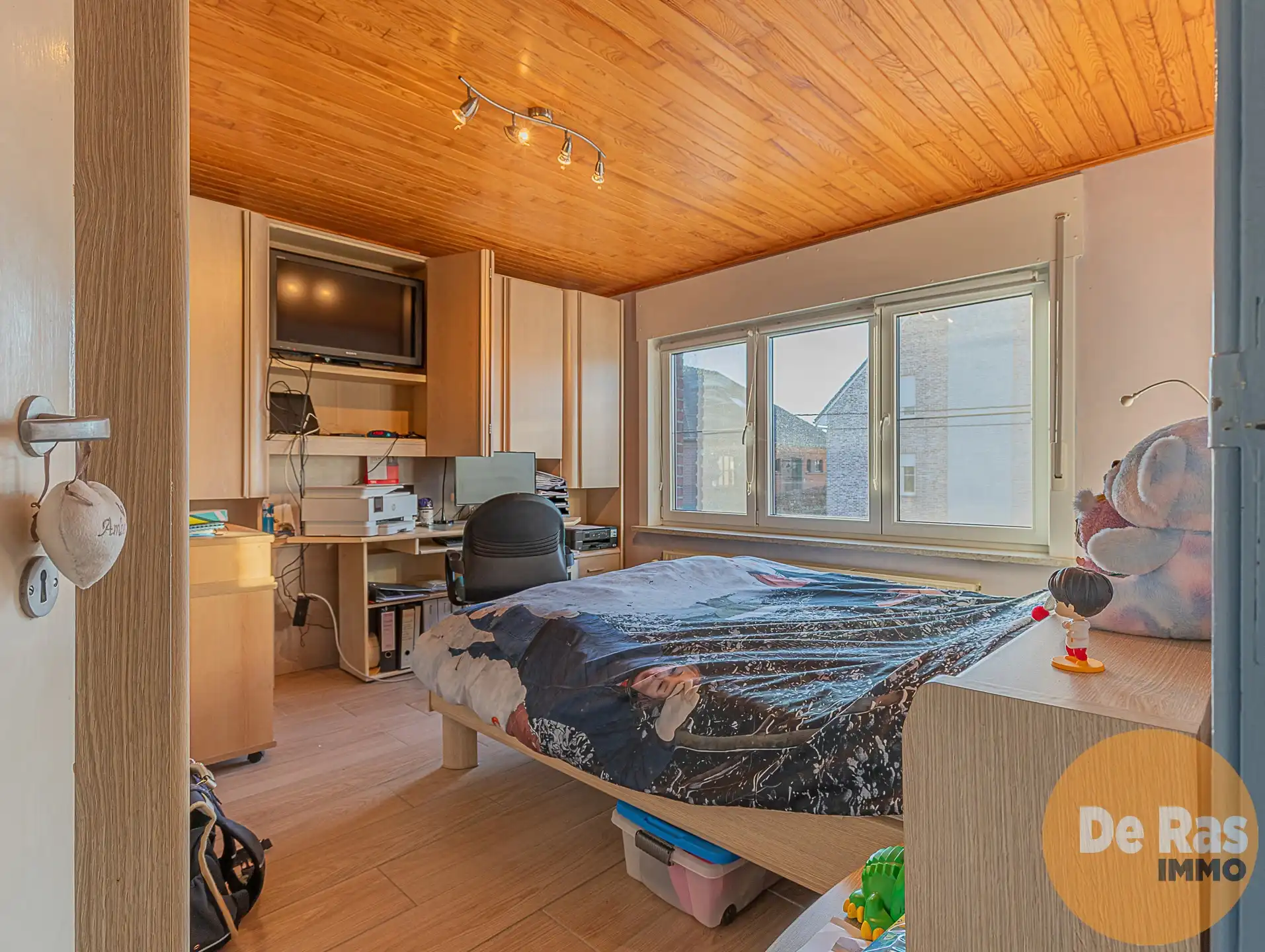 AAIGEM - Gezinswoning met 4 slk,tuin en garage op topligging foto 10