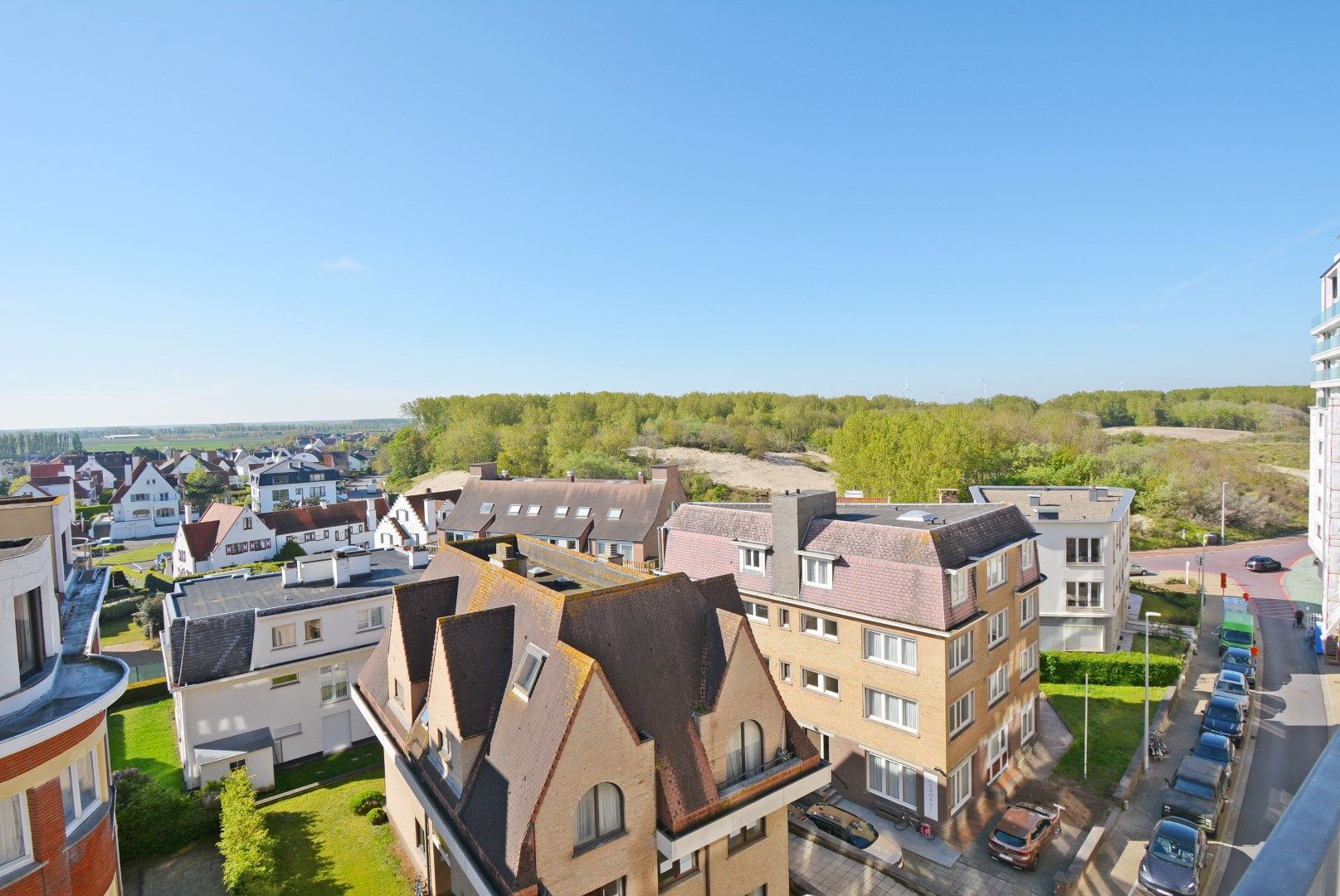 Instapklaar appartement met open zicht en rustige ligging in Duinbergen foto 3