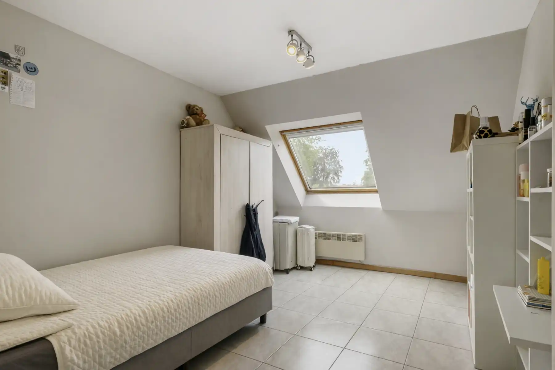 Ruim appartement rustig gelegen in Ruddervoorde Incl. garage foto 9