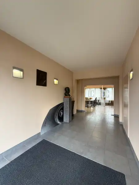 Opbrengsteigendom met 4 appartementen en kantoorruimte in de Haven van Gent foto 10