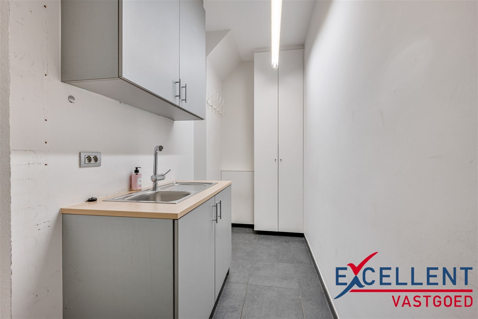 Centraal gelegen kantoorruimte te huur te Deinze foto 6