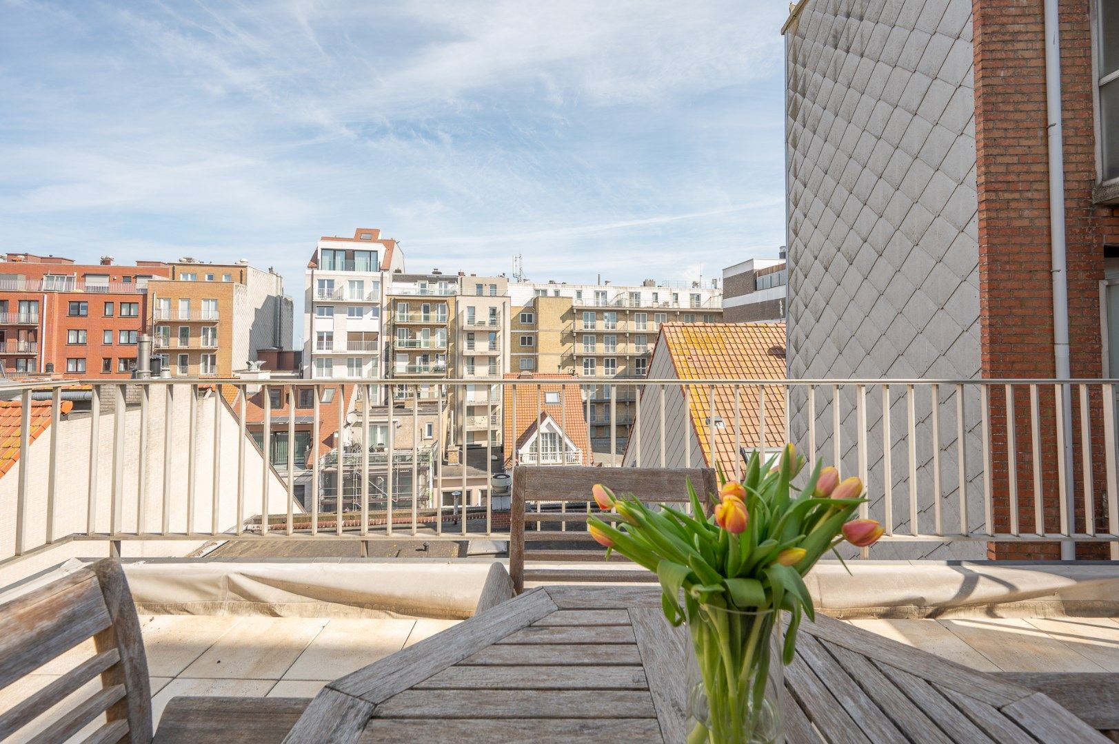 Instapklare studio met 2 uitzonderlijke zonneterrassen. foto 14
