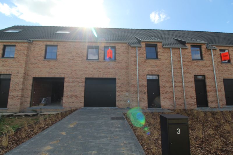 Zeer energiezuinige nieuwbouwwoning te Roeselare foto 2