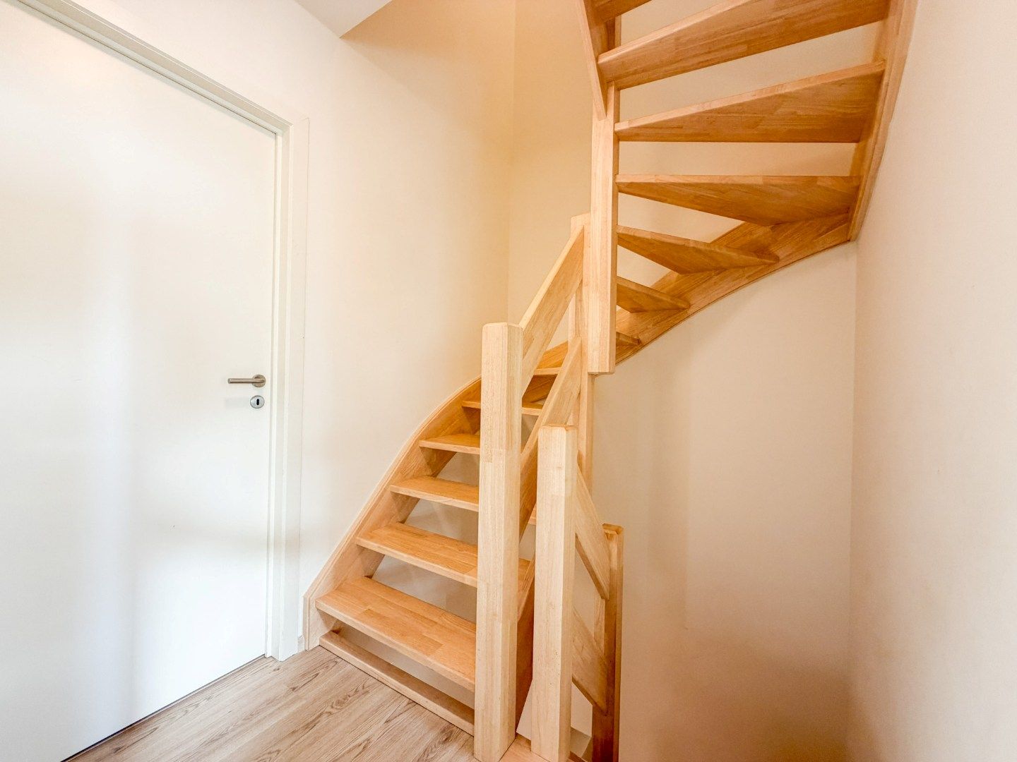 Energiezuinige woning, perfect instapklaar, met 4 slpk en ruime garage, Lichtervelde foto 15