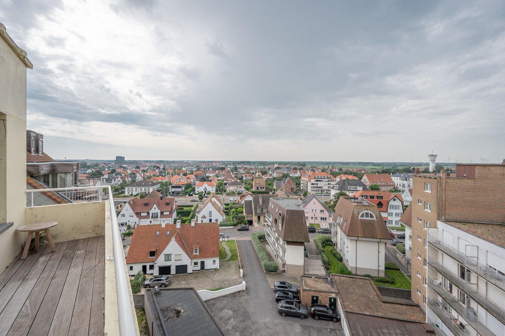 Prachtig hoekappartement met façade van 7m en terras met adembenemend zicht op de Zeedijk in Duinbergen foto 12