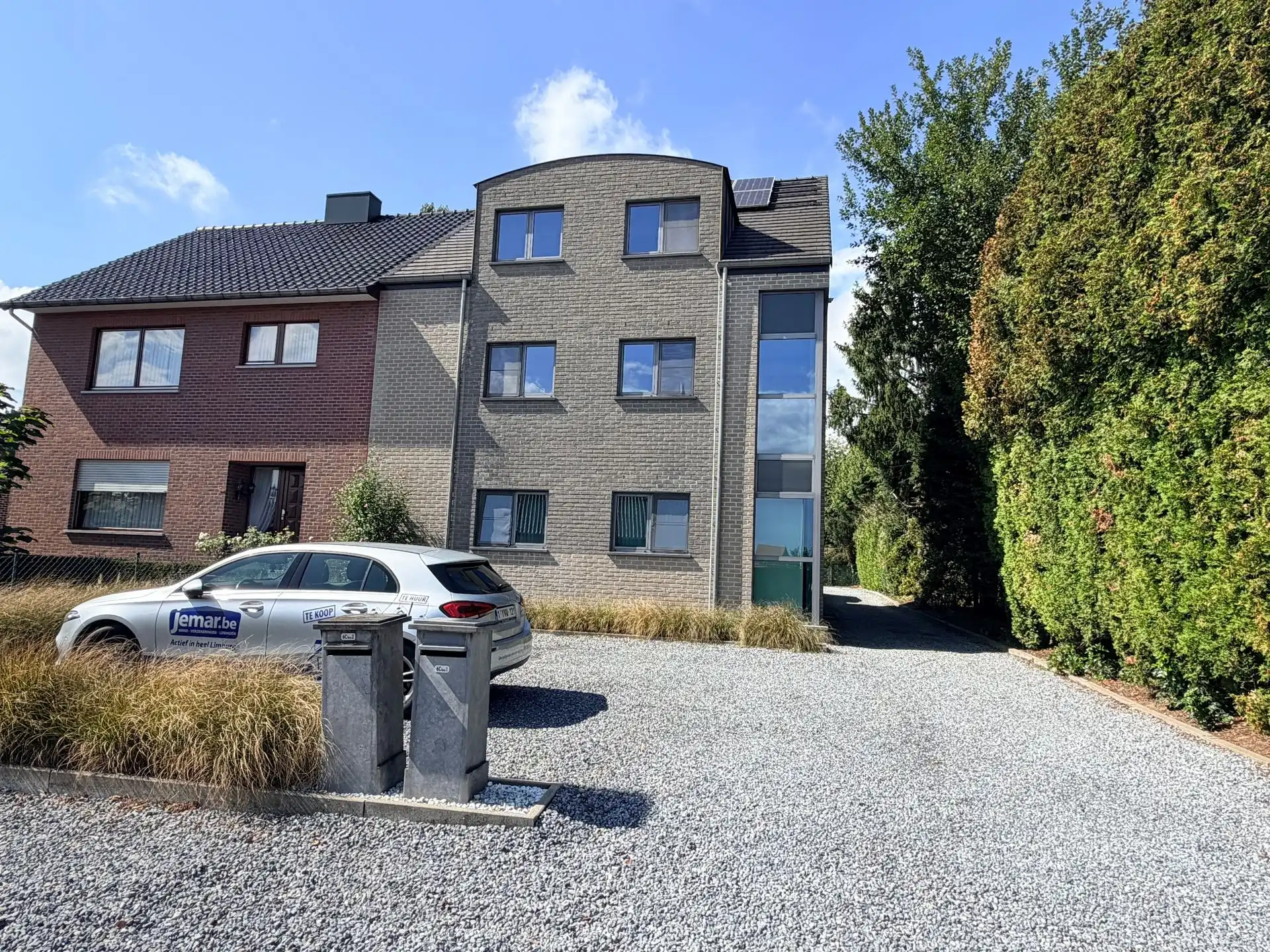 Appartement foto {{pictureIndex}}