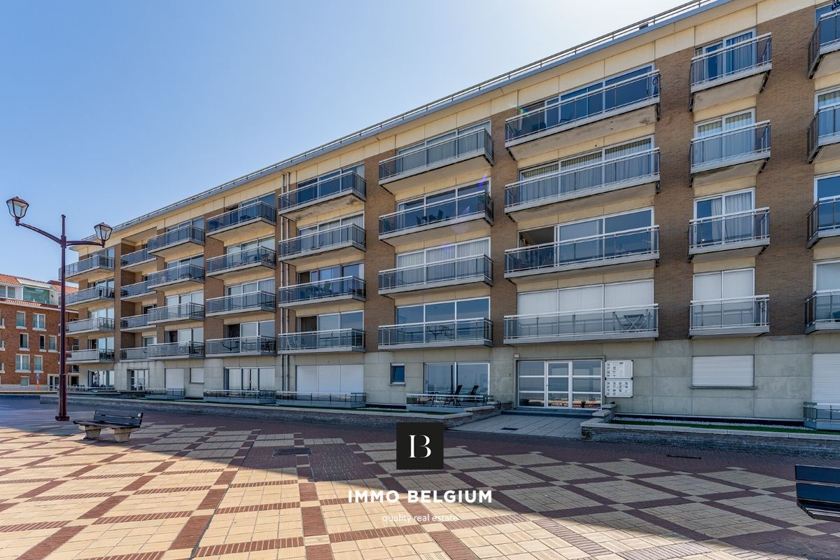 Appartement met ruim terras aan de achterkant van de dijk foto {{pictureIndex}}