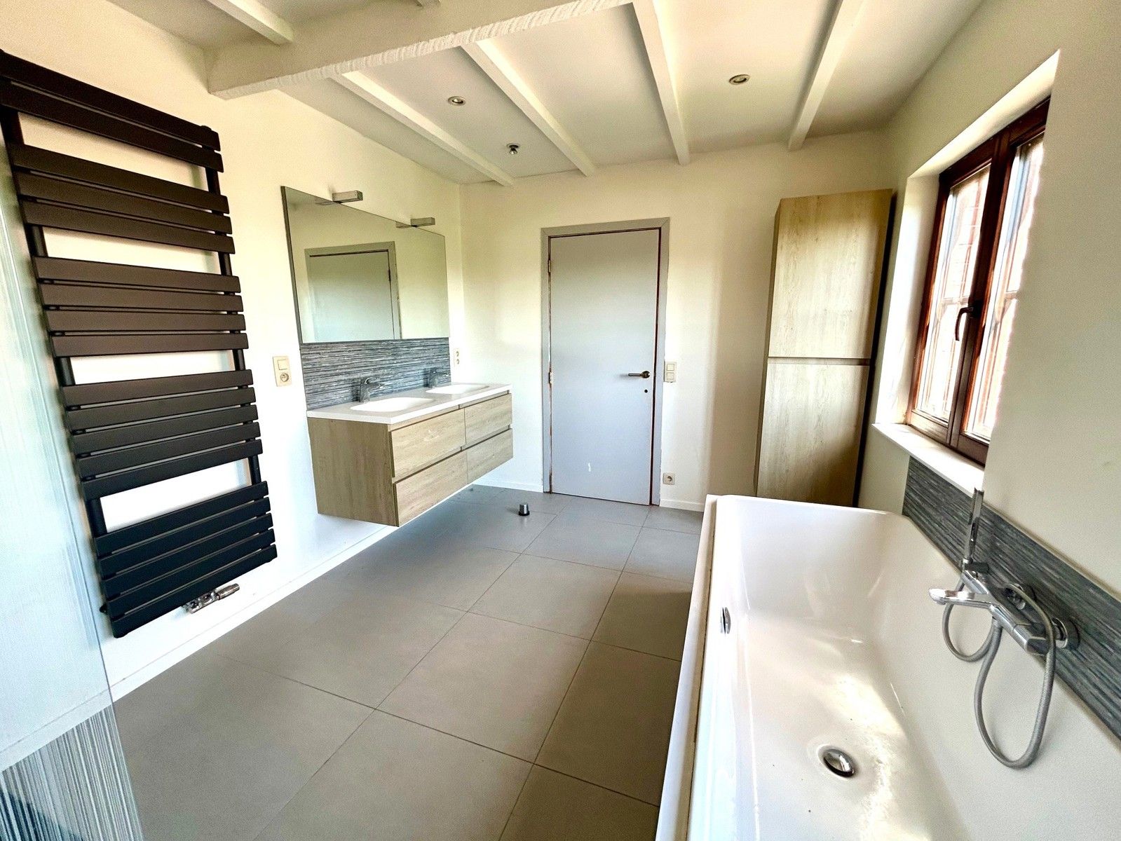 Karaktervolle gezinswoning met 4 slaapkamers en tuin foto 21