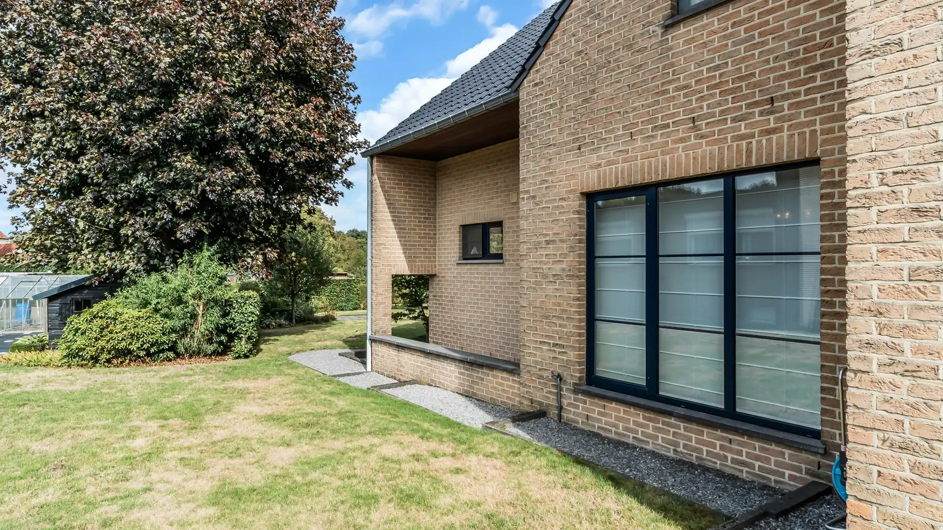 Ruime vrijstaande gezinswoning met 3 à 4 slpkrs in As foto 3