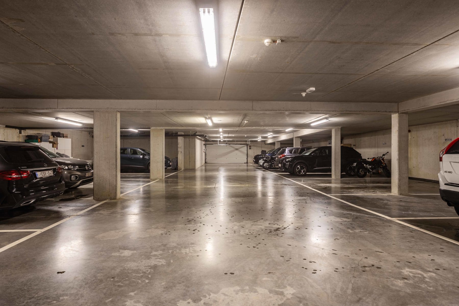 Modern NB appartement 2slpk, fantastisch terras & 2 parkpl. foto 19