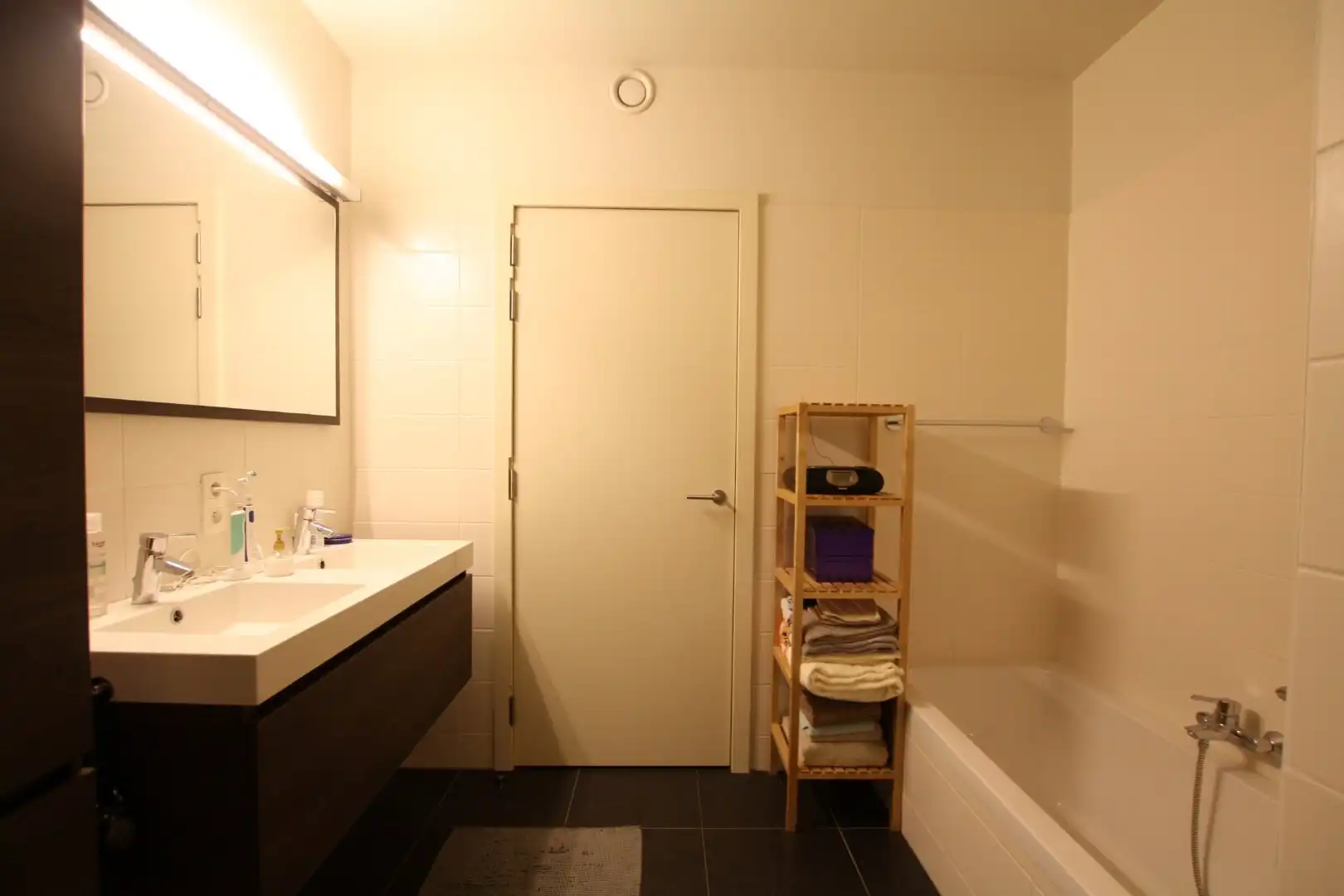 Appartement met twee slaapkamers en prachtig zicht op het park  foto 9