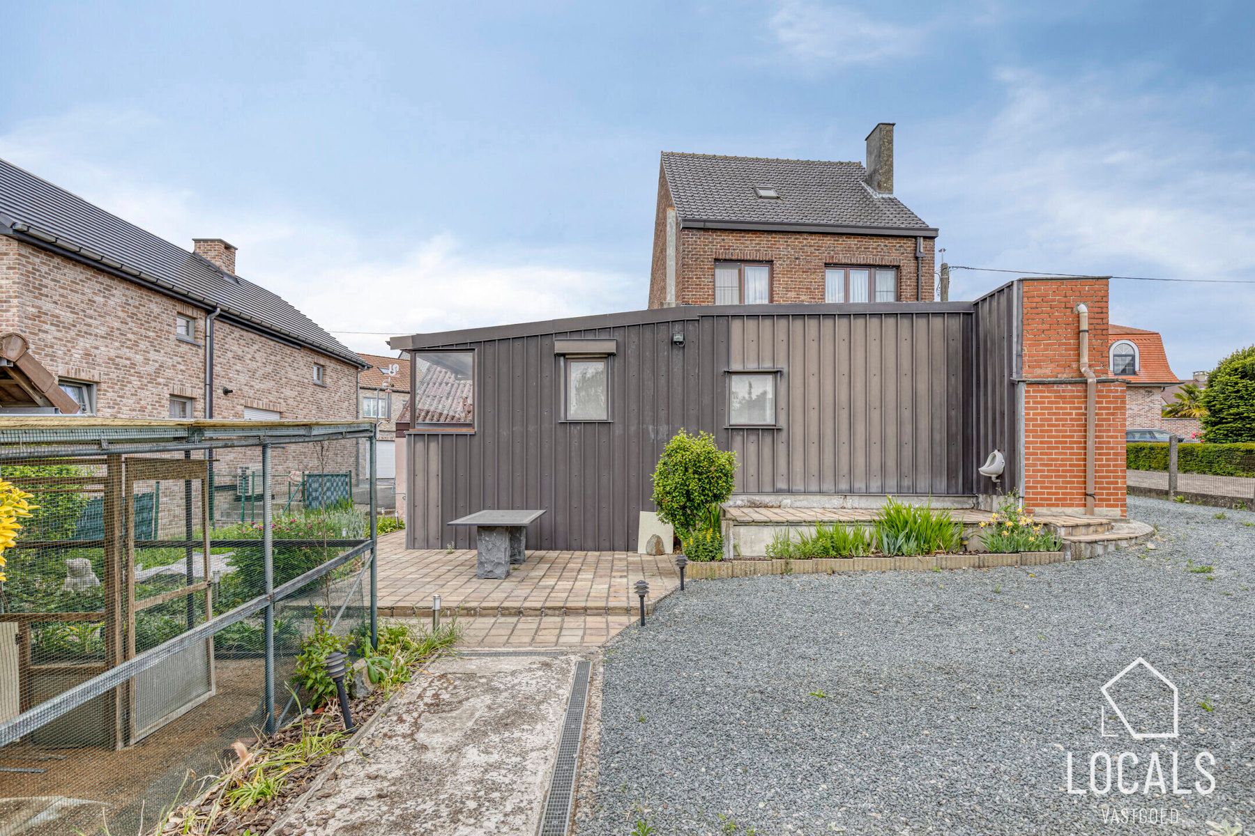 Solide viergevelwoning met potentieel foto 21