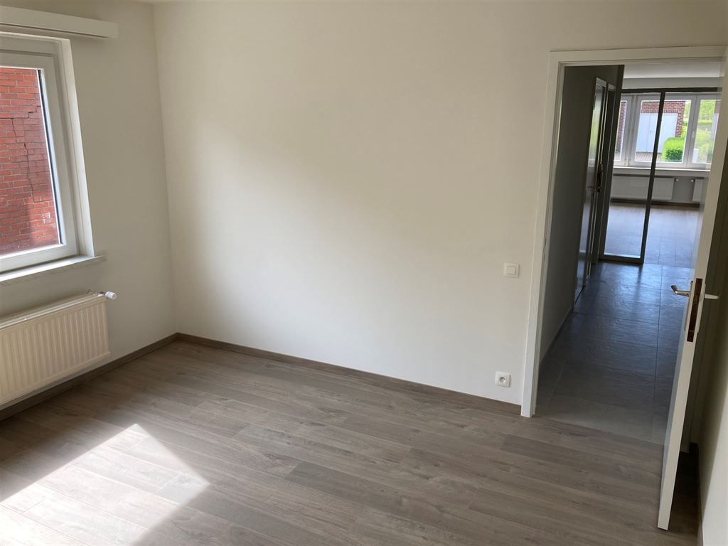 Prachtig gerenoveerd gelijkvloers appartement met 2 kamers foto 9