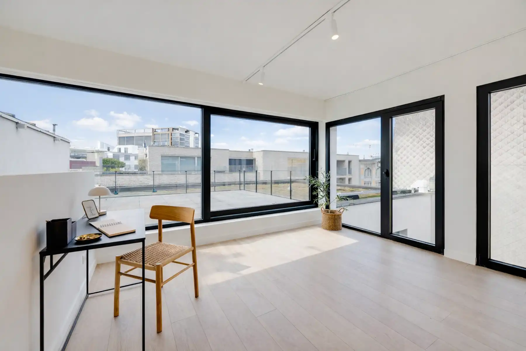 Lichtrijke penthouse met riant terras in hartje Antwerpen foto 13