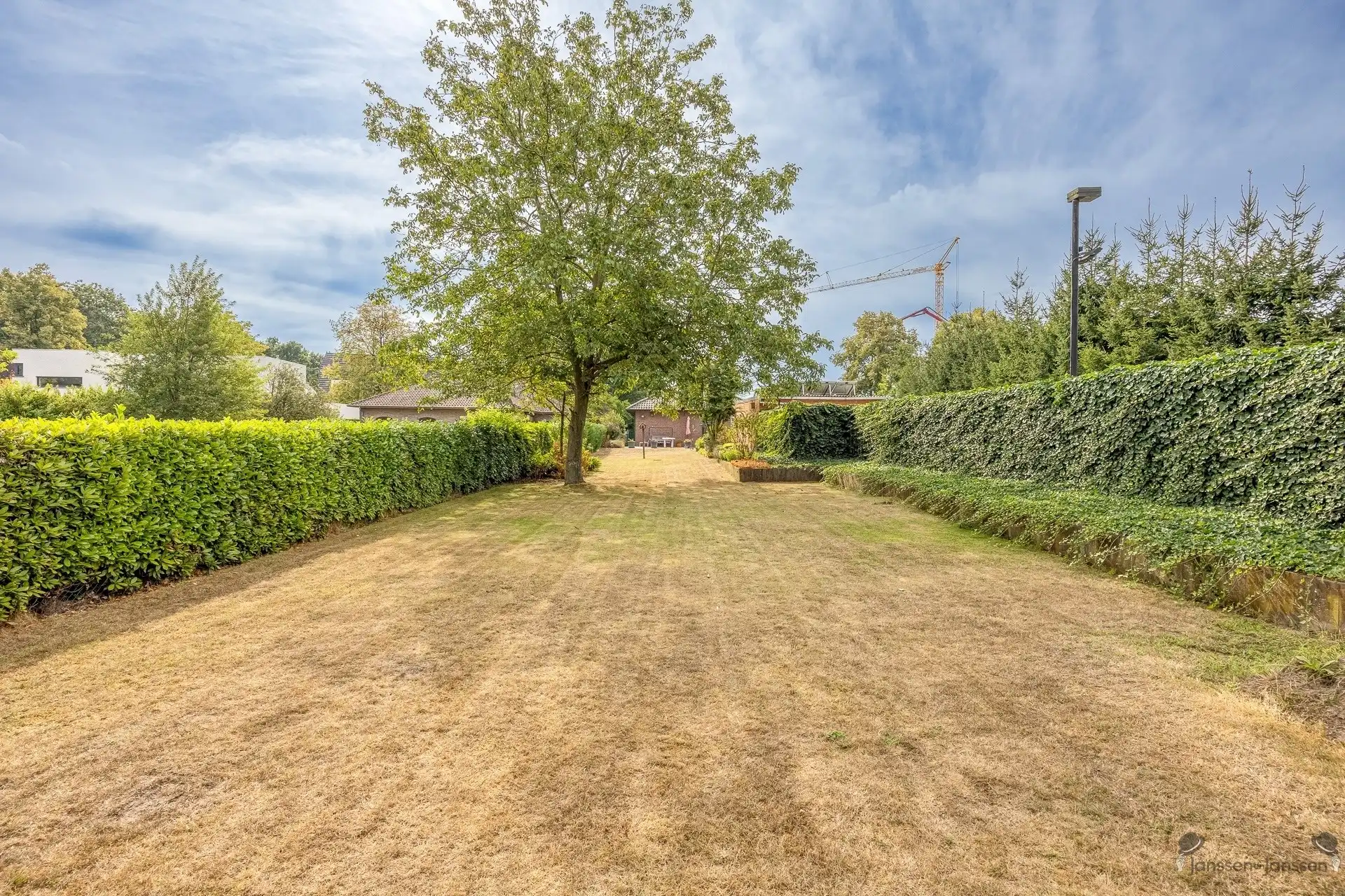 Ruime villa met magazijn op 1.650 m² in Kapellen foto 28