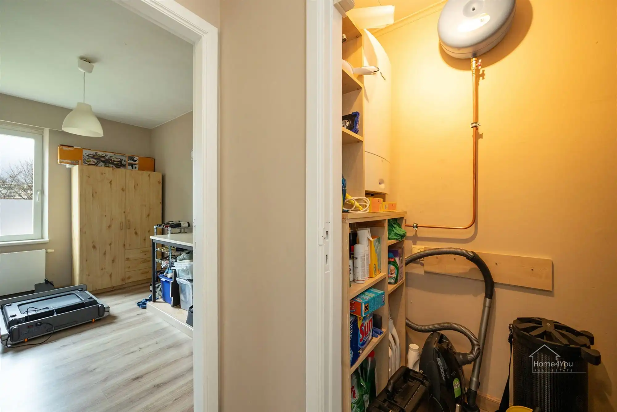Instapklaar 2-slaapkamer appartement in Mortsel te koop! foto 14