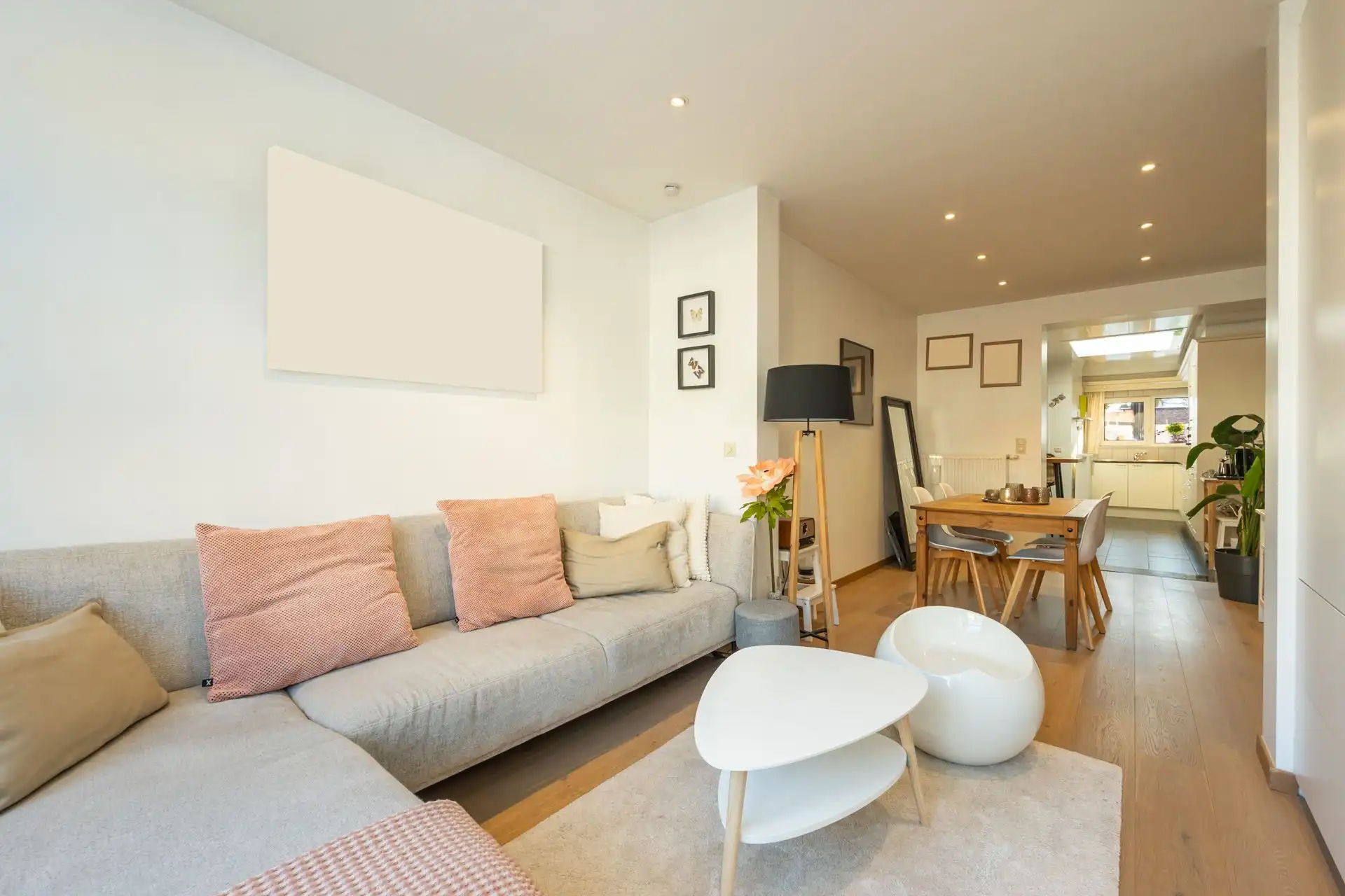 Instapklare eengezinswoning in de gegeerde Koornbloemwijk! foto 10