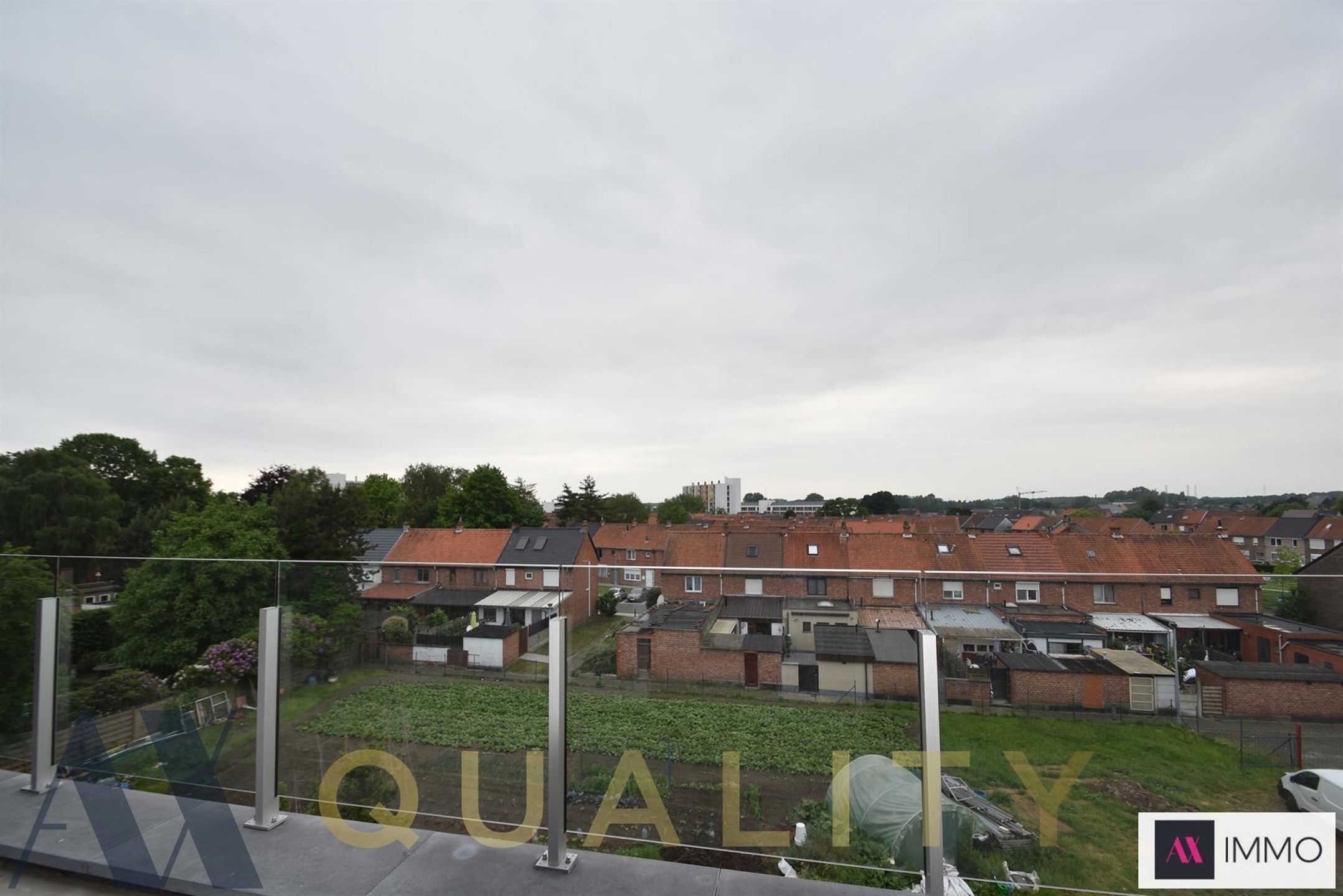 Recent 3 slpk. duplex appt. met  terr.,  2 autostpltsn., private berging, lift en gem. fietsenstalling foto 12